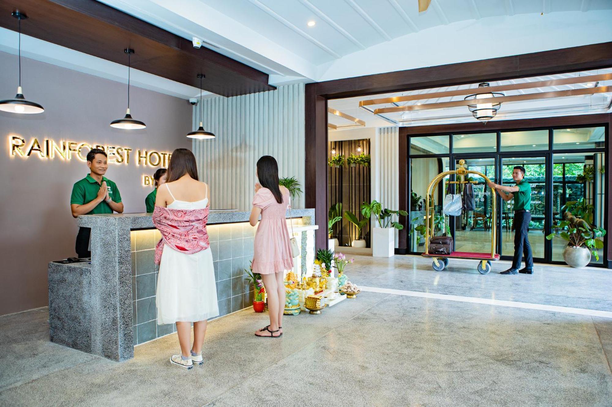 Rainforest Hotel By Nsun Kampot Exterior foto