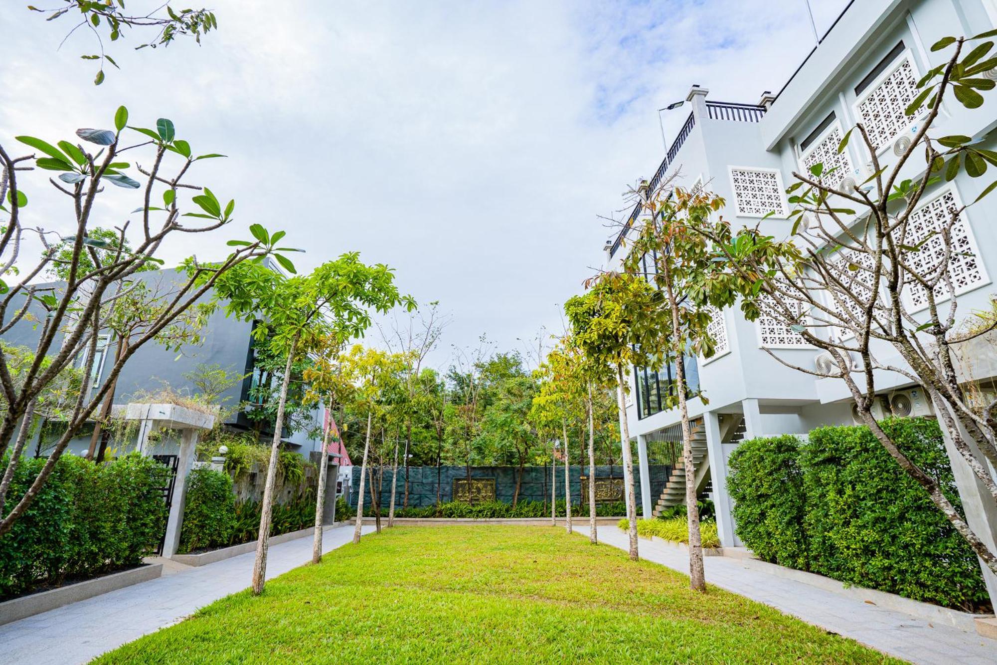 Rainforest Hotel By Nsun Kampot Exterior foto