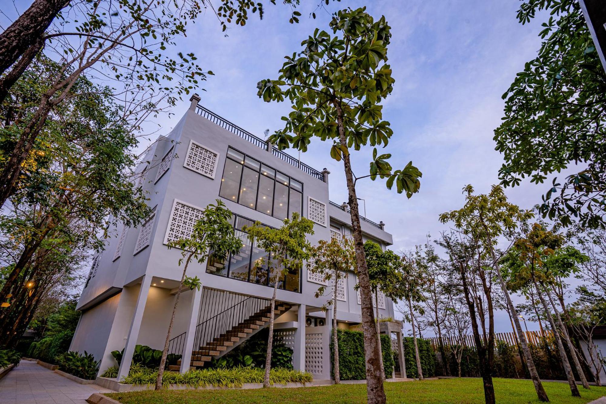 Rainforest Hotel By Nsun Kampot Exterior foto